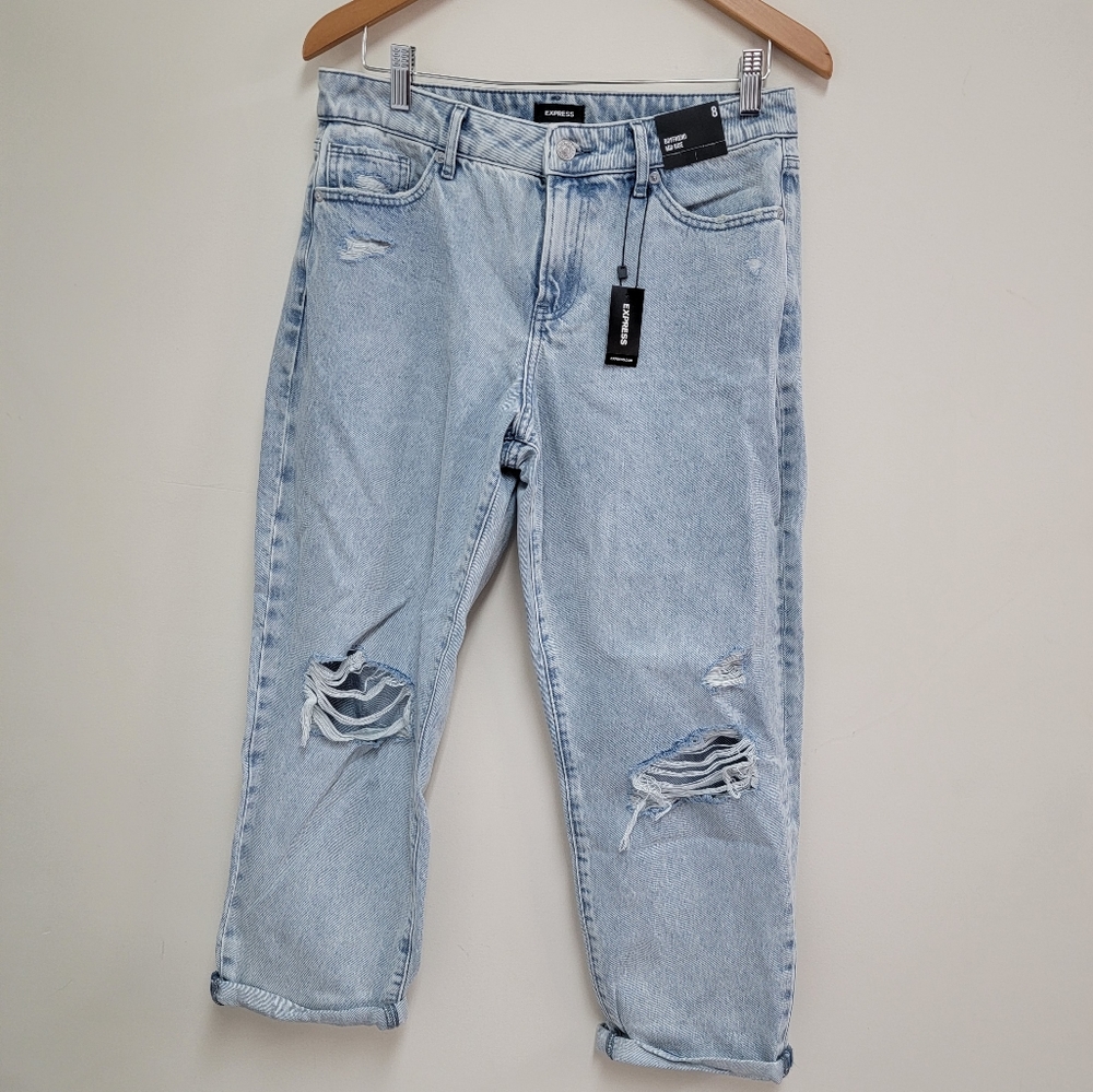 Express NWT mid rise boyfriend jeans